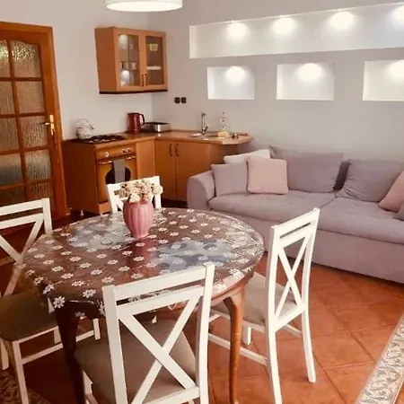 Alina Apartman